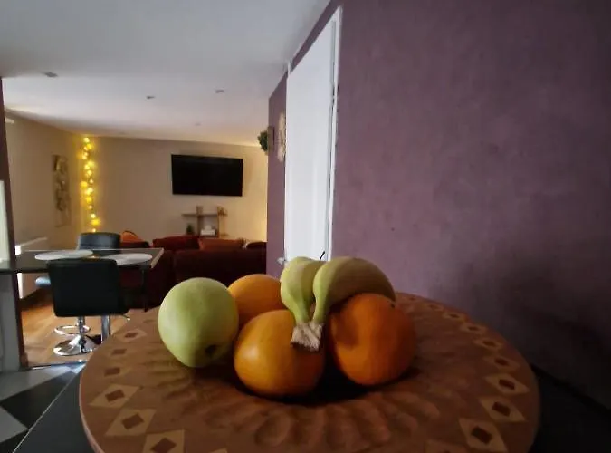 Au Bord Du Canal * نانسي